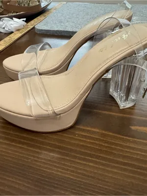Chunky platform block heels Size 5 thumbnail 3