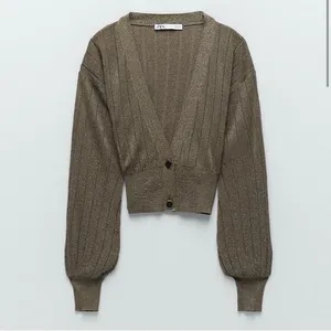 NWT ZARA Metallic Thread Knit Cardigan Sz Medium‎ Bloggers Favorite 9974/104/303 thumbnail 2