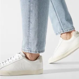 Veja Esplar Leather Sneaker Extra White Women’s Size 6 thumbnail 1