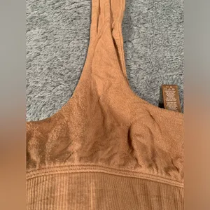 Skims Tan bra Bralette medium thumbnail 4