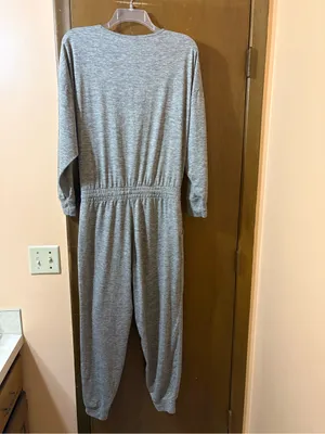 Vuori Long Sleeve Lux Jumpsuit in Clay Heather Gray thumbnail 5