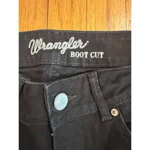 Wrangler WOMENS Jeans Boot Cut Stretch Denim 5 Pocket 7X30 thumbnail 2