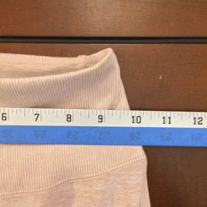 Alo high waisted leggings blush color xxs thumbnail 2