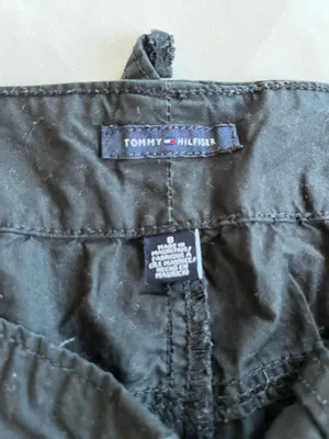 Women’s size 8 Tommy Hilfiger cargo shorts black thumbnail 4