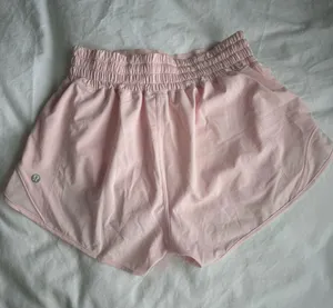 Lululemon Hotty Hot High-Rise Lined Short 2.5" Strawberry Milkshake thumbnail 3