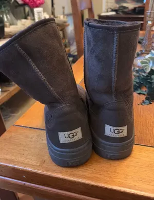 UGG Boots thumbnail 1