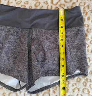 Lululemon Athletic Running Shorts Gray Lined 4" Inseam Women's Size: 6 thumbnail 8