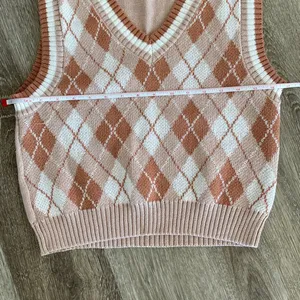 Urban Outfitters Y2k 2000s preppy Argyle academia sweater vest brown tan neutral medium new nwt thumbnail 9