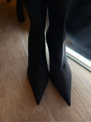 H&M Black Pointed Toe Booties thumbnail 6