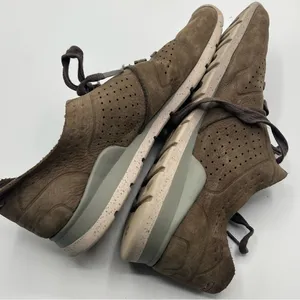UGG Tye Leather Lace Up Sneakers Brown Nubuck Sz 9.5 thumbnail 10