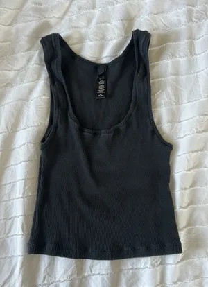 Black  Tank thumbnail 1
