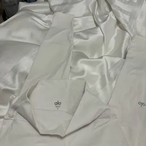 Alo Yoga Leggings thumbnail 2