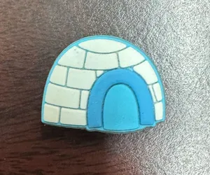 Crocs Igloo Jibbitz Charm thumbnail 1