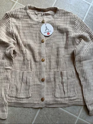 Women's Cream Button thumbnail 5