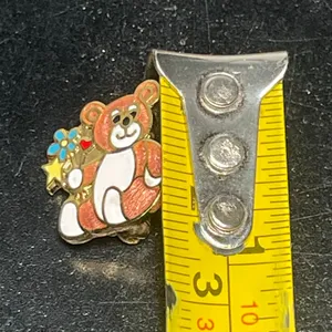 Vtg Teddy Bear with Bouquet 1984 IFS Gold Tone Colorful Enamel Tack Pin thumbnail 4
