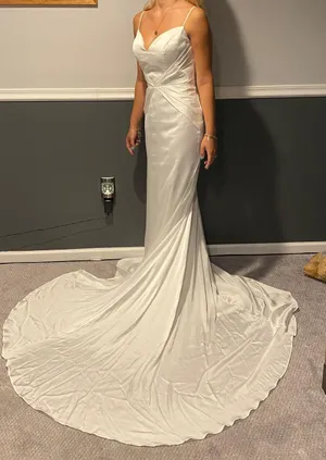 White Formal Dress Size 4 thumbnail 4