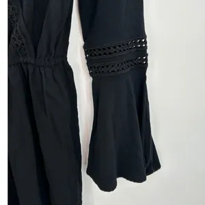 Hollister Black Long‎ Sleeve Romper V-Neck Crochet Trim Bell Sleeves Size S Boho thumbnail 4