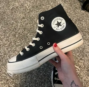 Black Platform Converse thumbnail 1