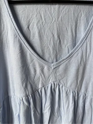 Hollister Light Blue Babydoll Flutter Sleeve V-Neck Top Size XS thumbnail 4