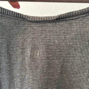 lululemon waffle knit Short Sleeve thumbnail 2