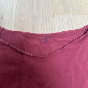 Brandy Melville Mayson V-Neck Long Sleeve thumbnail 3