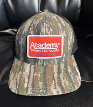 Academy Soorts Realtree Original Camo/Meshback Adult Snapback Cap NWT Red Patch thumbnail 1