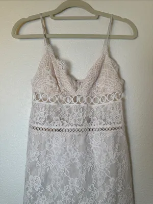 Victorias Secret‎ Sheer Floral Lace Dress thumbnail 2