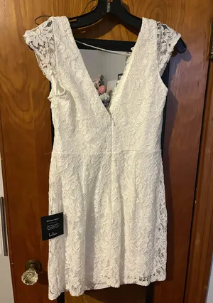 White Dress thumbnail 1