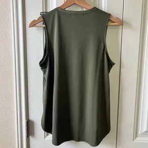 Banana Republic | Blouse | *LIKE NEW* thumbnail 2