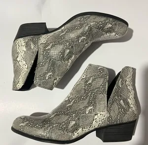 snakeskin booties Size 7.5 thumbnail 1