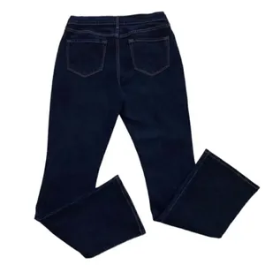 Old Navy Mid-rise Flare Jeans (Size 6) thumbnail 2