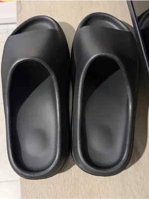 YZY YS-01 Black Sandals Size 10 New Authentic thumbnail 1