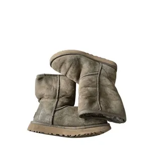 UGG Classic Short II Boots Olive Green Suede Sheepskin Lining Womens 7‎ thumbnail 4