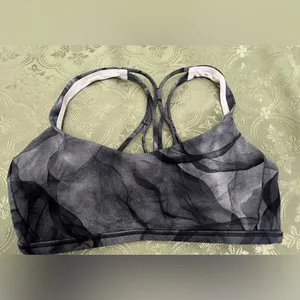 Lululemon Athletica Gray Patterned Sports Bra size 6 thumbnail 4