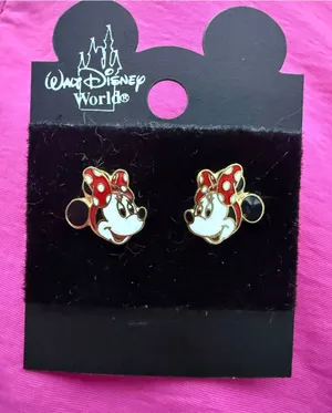 Walt Disney World Vintage Minnie Mouse Enamel Profile Stud Earrings Jewelry Card thumbnail 1