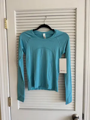 Lululemon Swiftly Tech Long Sleeve Waist Length thumbnail 2