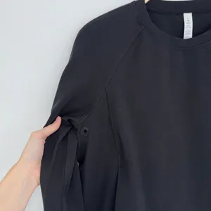 Lululemon On Track Crew Sweatshirt Size 8 Black Pullover Athleisure Sporty thumbnail 7