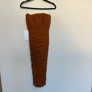 OH POLLY Cari Strapless Ruched Midi Midaxi Dress Copper Brown Size 4 NEW thumbnail 3