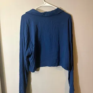 NWT cropped‎ button blouse from chaser thumbnail 3