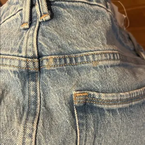 Good American good curve skinny crop distressed ankle size 18 jeans thumbnail 7