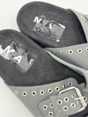 MIA Brooklyn Adjustable‎ Strap Slide Sandals Gray Silver Gromets, Size 9.5 thumbnail 2