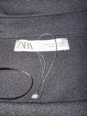 Zara Black Off-Shoulder Crop Top thumbnail 3