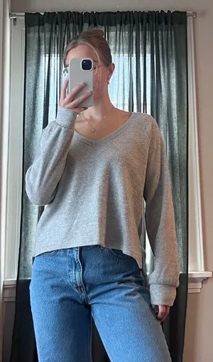 Abercrombie Grey Sweater V-Neck Small thumbnail 1