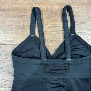 Lululemon Bra Top Athletic Workout Top Size 4 thumbnail 6