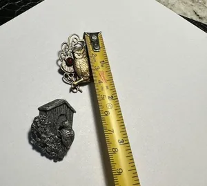 Lot of 2 Bird House And An Owl Brooch Pins 1 By Birds & Blooms 1997 thumbnail 6