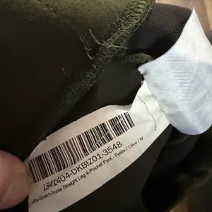 QUINCE Ultra-Stretch Ponte Straight Leg‎ Pants Olive size Medium Petite thumbnail 8