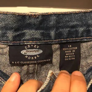 Crazy Horse Vintage High Waited Jeans thumbnail 4