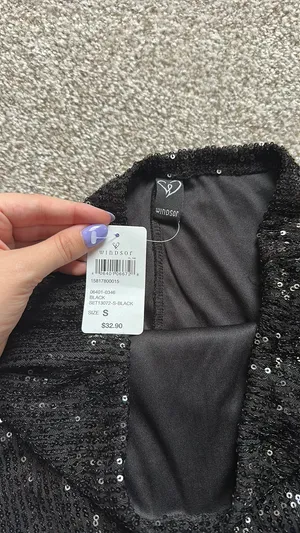 Windsor Set Two-Piece Sequin thumbnail 6