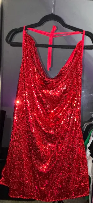 Red Sequin party dress thumbnail 4