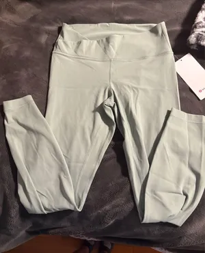 Lululemon Leggings thumbnail 2